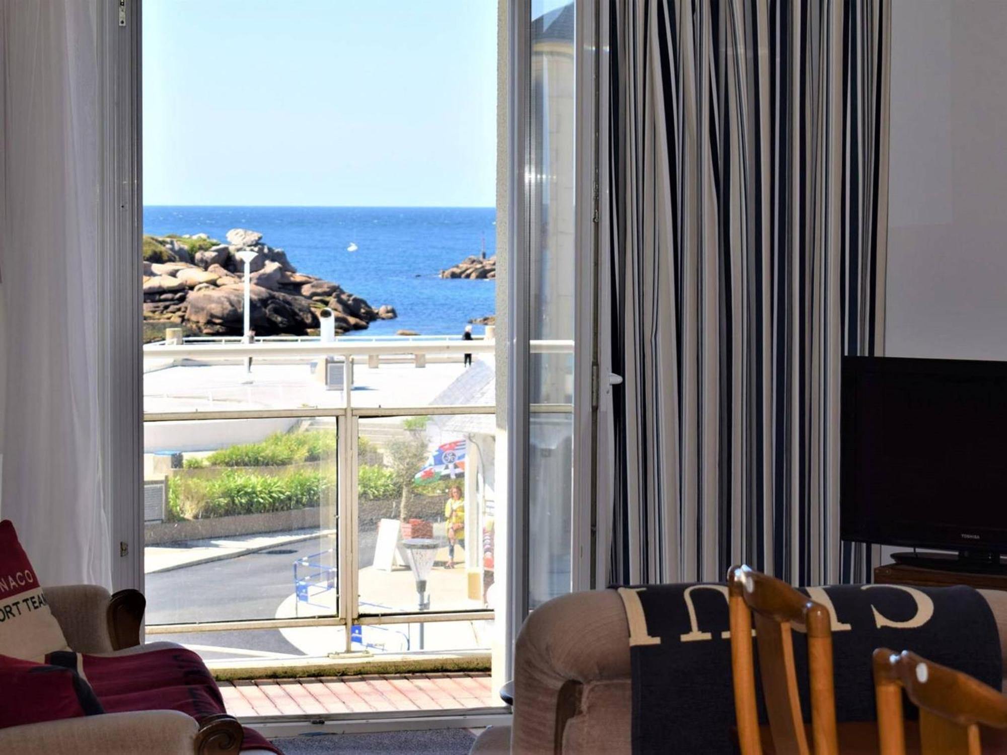 Appartement Spacieux Avec Wifi Et Parking A Tregastel, Proche Plage - Fr-1-368-18 Eksteriør billede
